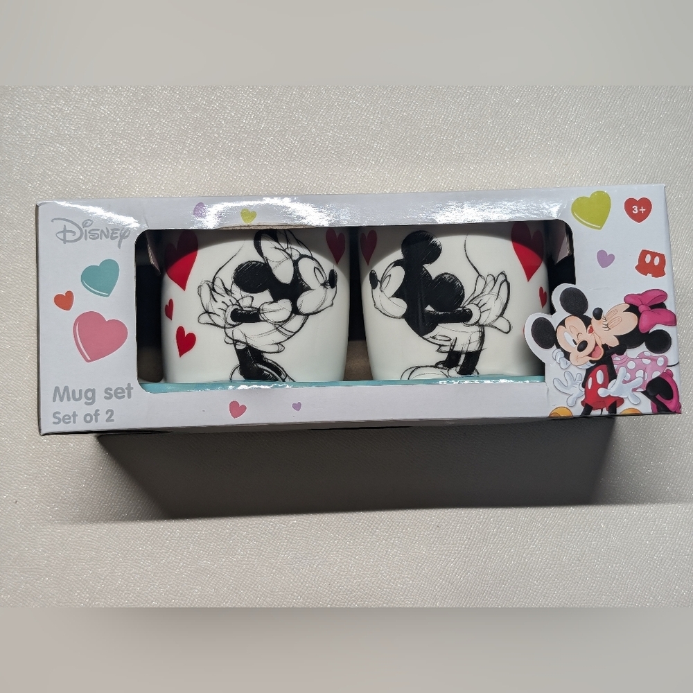 Disney Mickey and Minnie Mug Set Love Valentine's Gift Set New